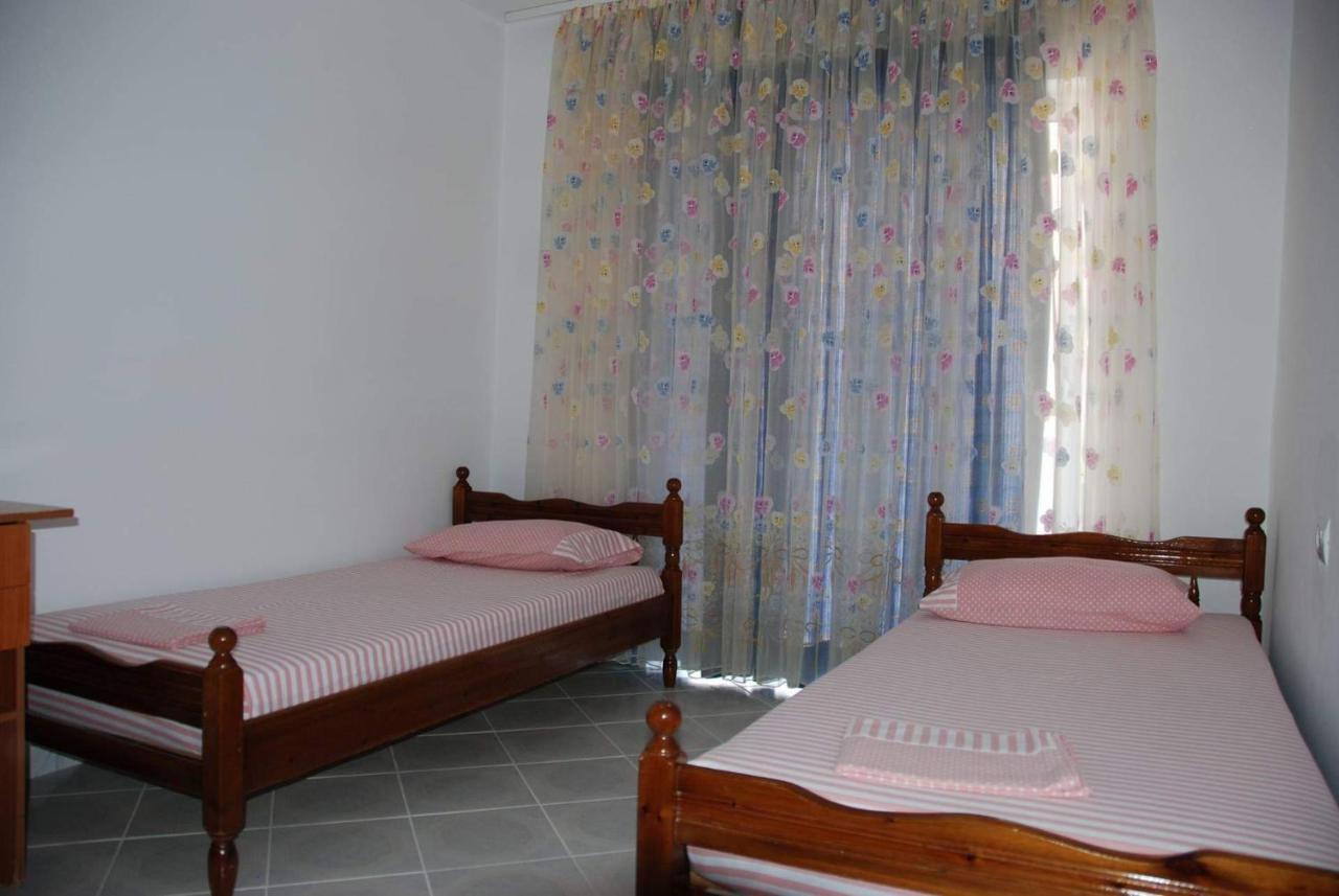 The Hill Apartment Sarandë エクステリア 写真