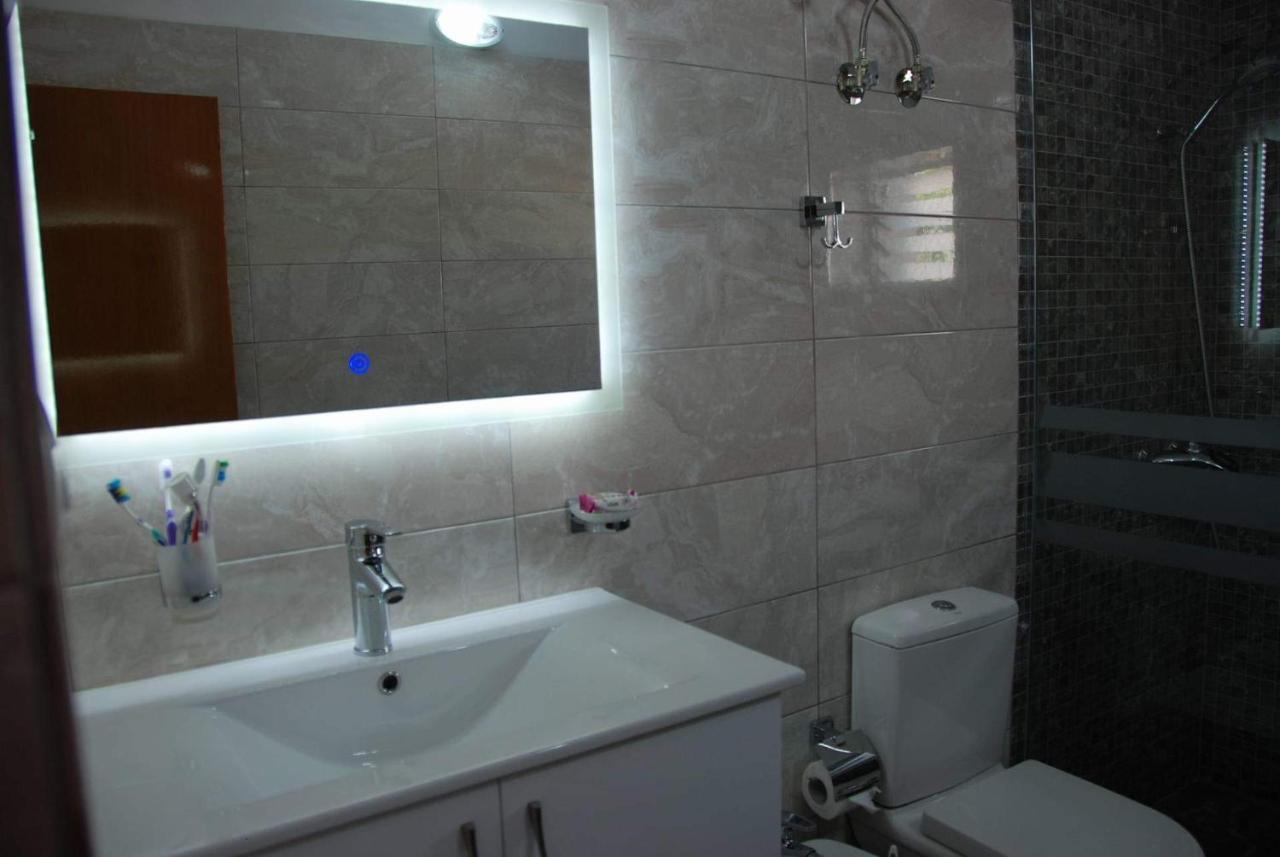 The Hill Apartment Sarandë エクステリア 写真