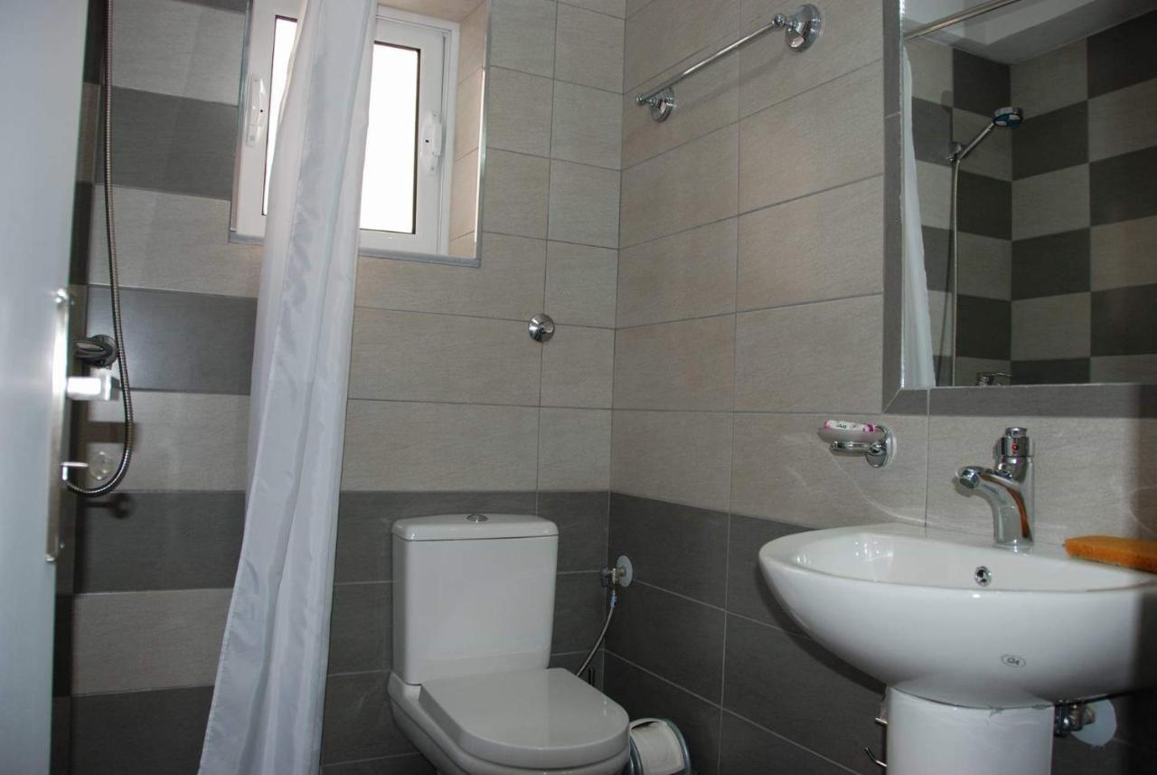 The Hill Apartment Sarandë エクステリア 写真